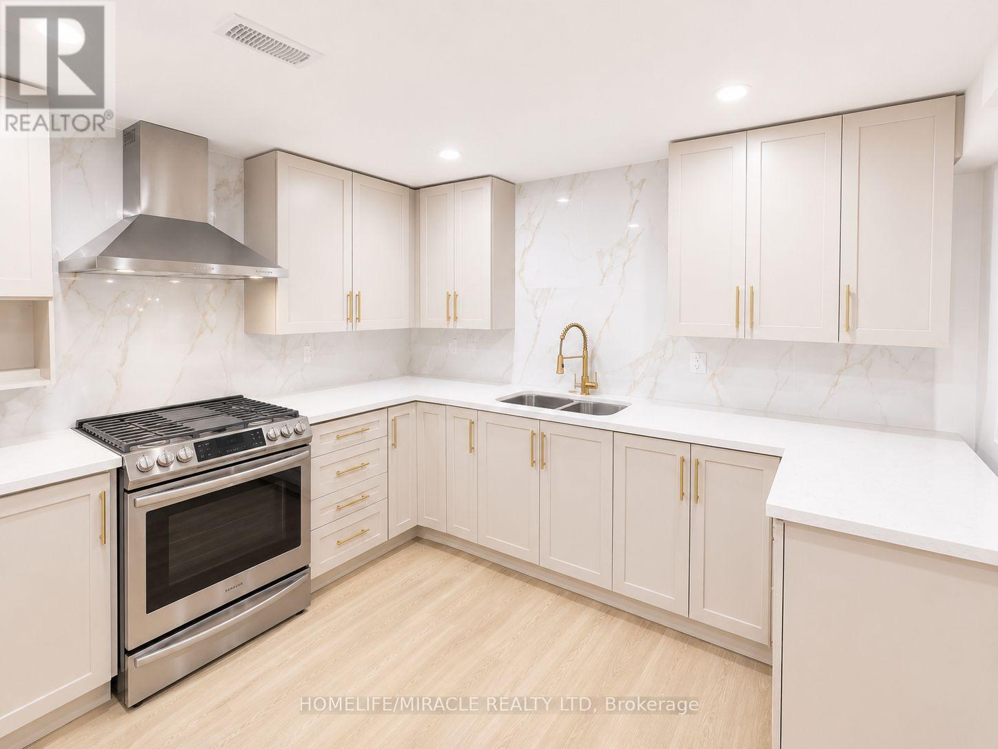 58 Deanscroft Square, Toronto, Ontario  M1E 4W9 - Photo 4 - E12933148
