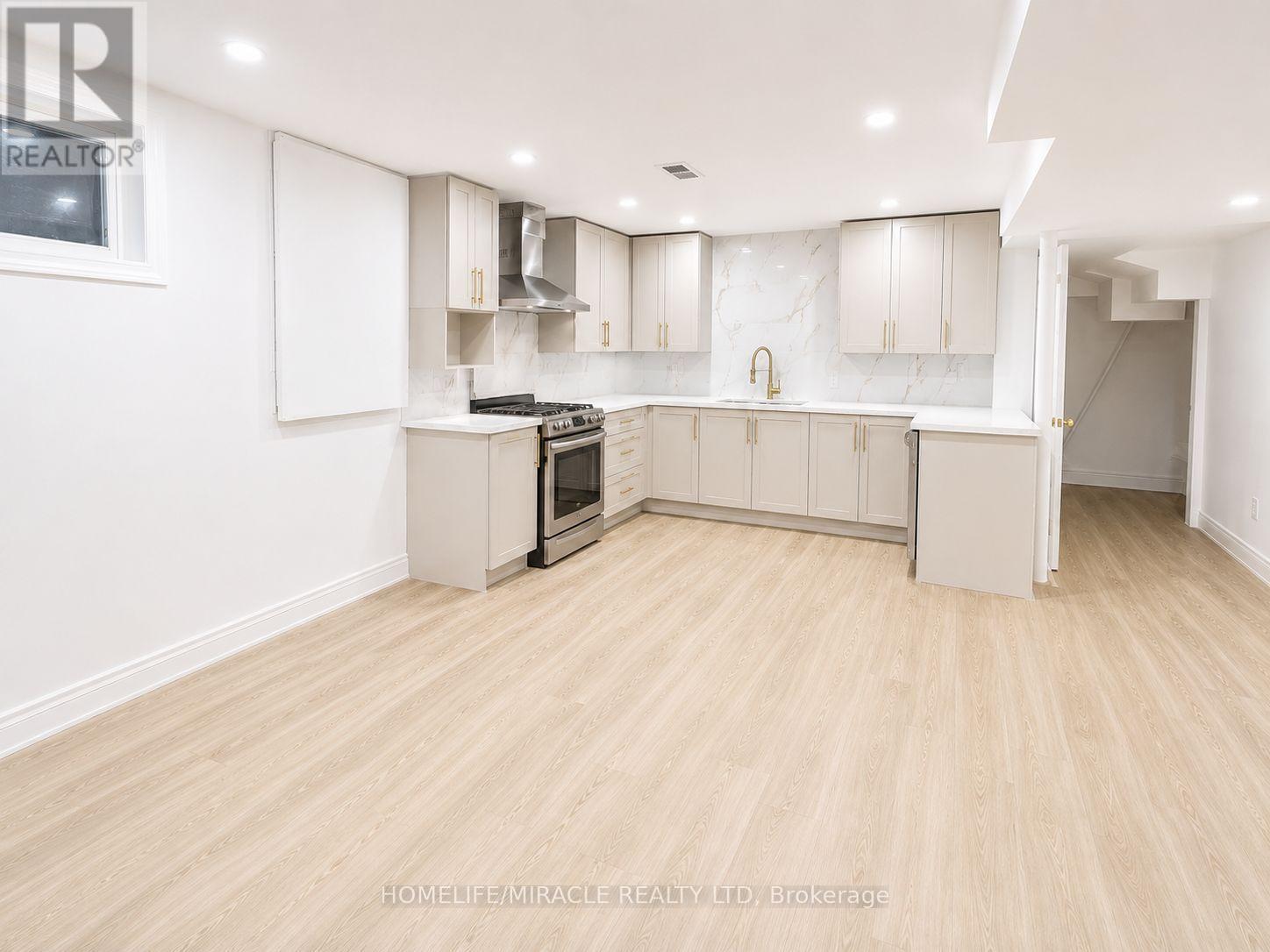 58 Deanscroft Square, Toronto, Ontario  M1E 4W9 - Photo 3 - E12933148