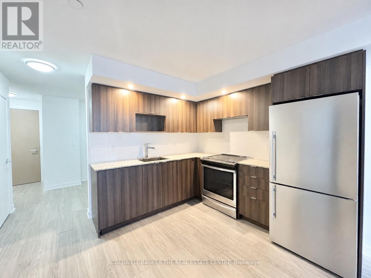 2106 - 225 Village Green Square, Toronto, Ontario  M1S 0L3 - Photo 3 - E13079220