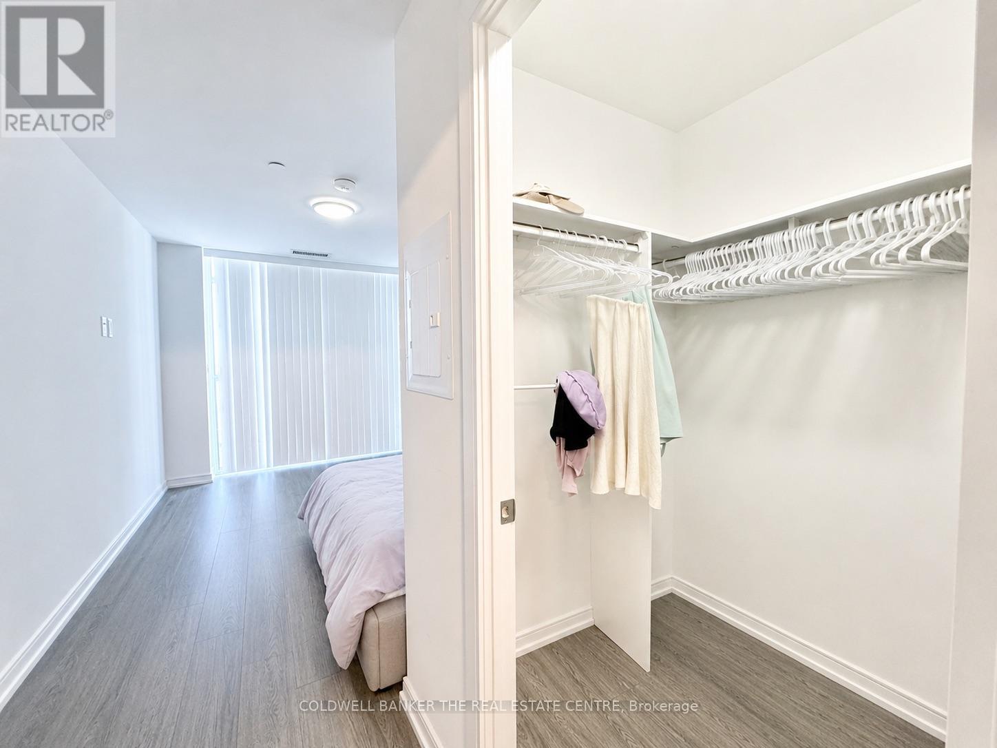 2106 - 225 Village Green Square, Toronto, Ontario  M1S 0L3 - Photo 9 - E13079220