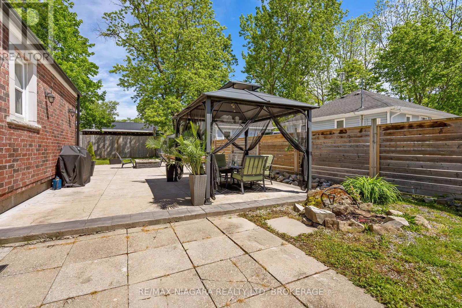 498 North Mill Street, Fort Erie (Ridgeway), Ontario L0S 1N0 - Photo 4 - X13210806