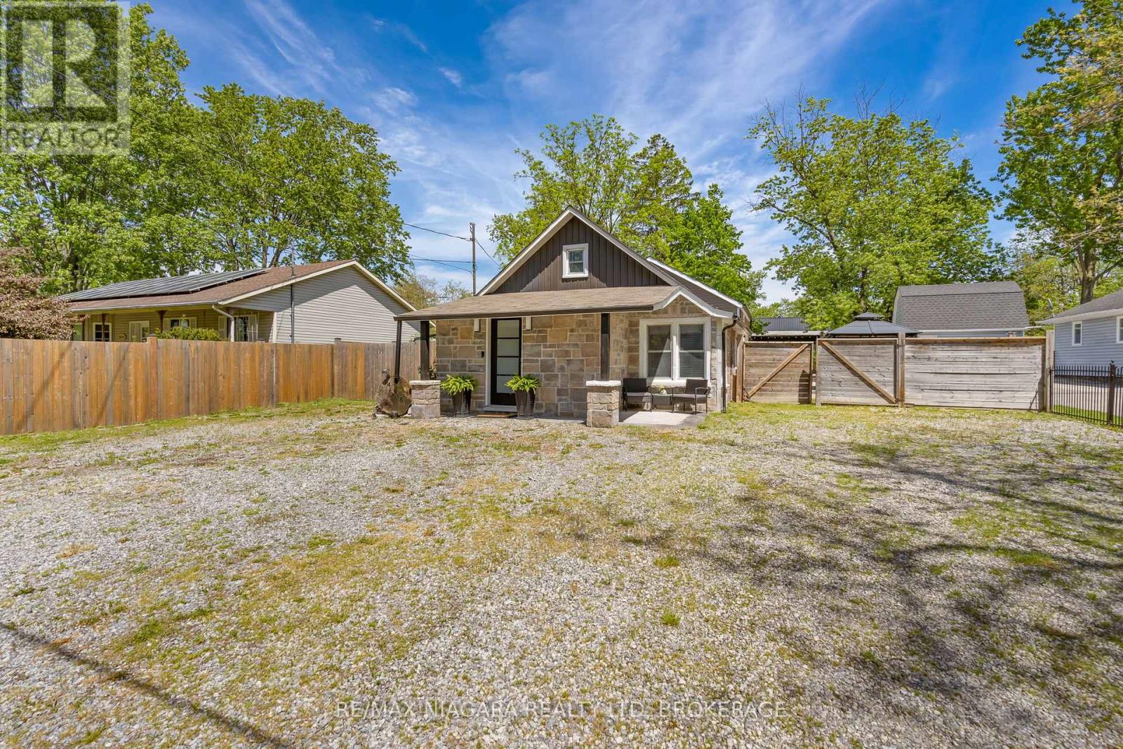 498 North Mill Street, Fort Erie (Ridgeway), Ontario L0S 1N0 - Photo 5 - X13210806