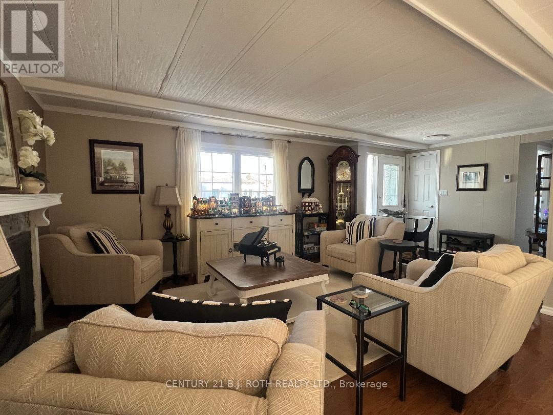 29 Corner Brook Trail, Innisfil, Ontario  L9S 1P2 - Photo 6 - N13046144