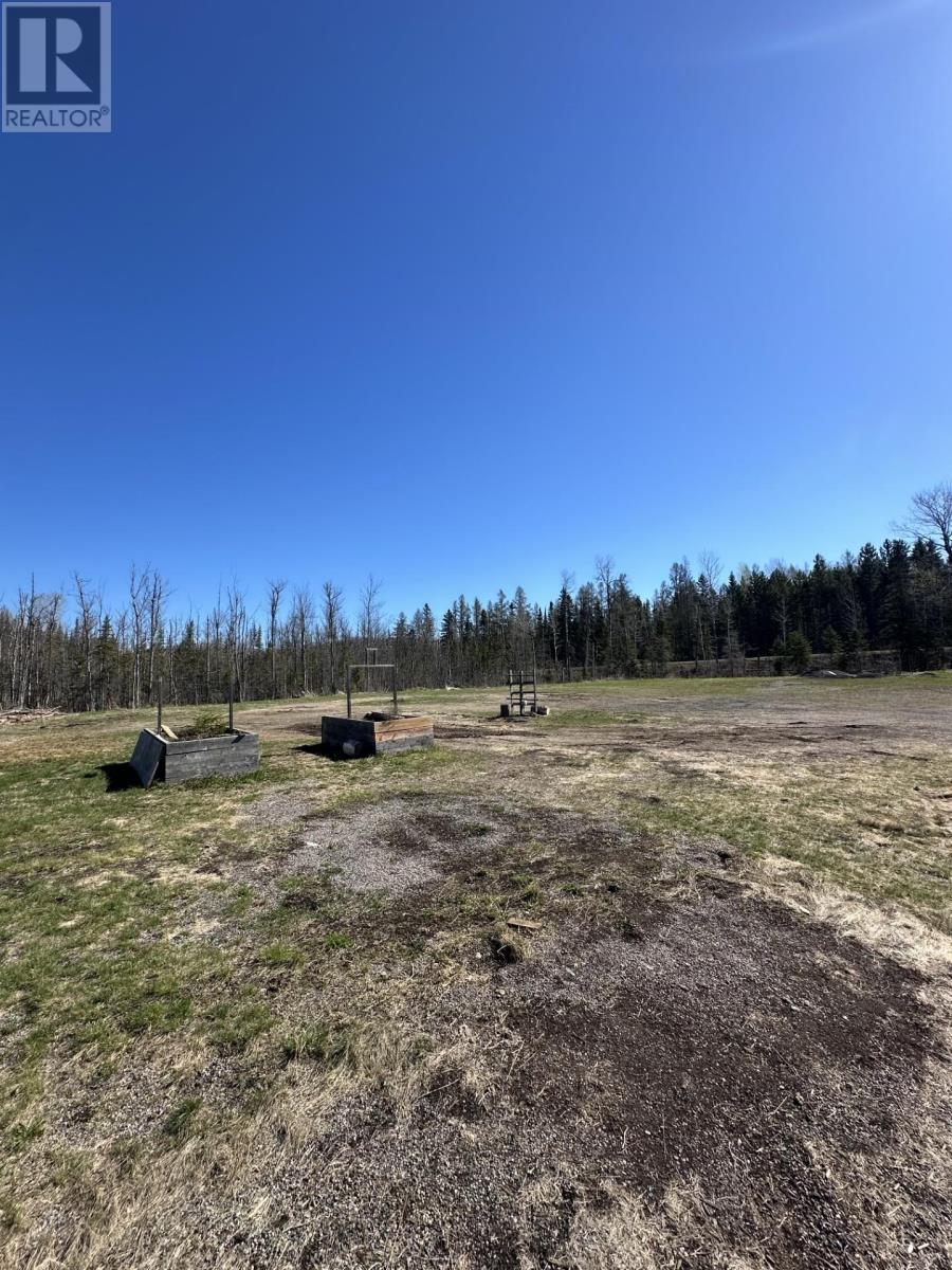 110 Alton Rd, Thunder Bay, Ontario  P7G 2J7 - Photo 1 - TB2601242