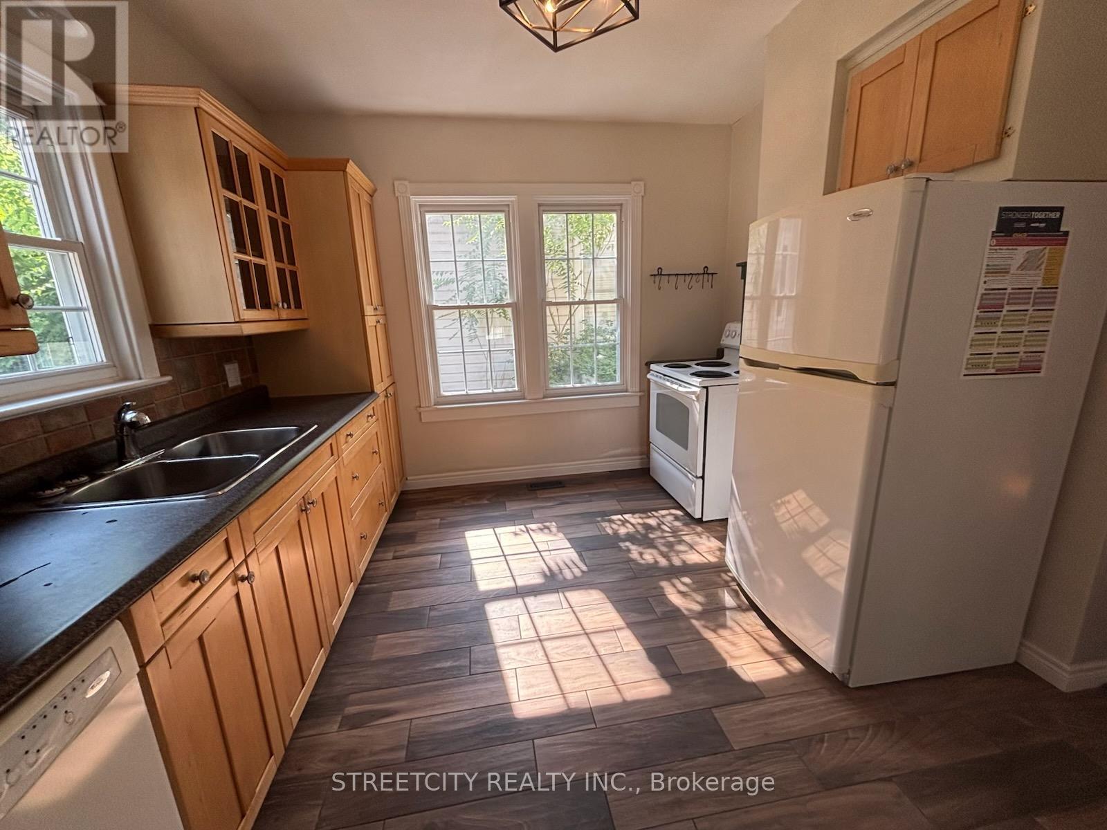 217 Kathleen Avenue, Sarnia, Ontario  N7T 1E1 - Photo 6 - X13209764