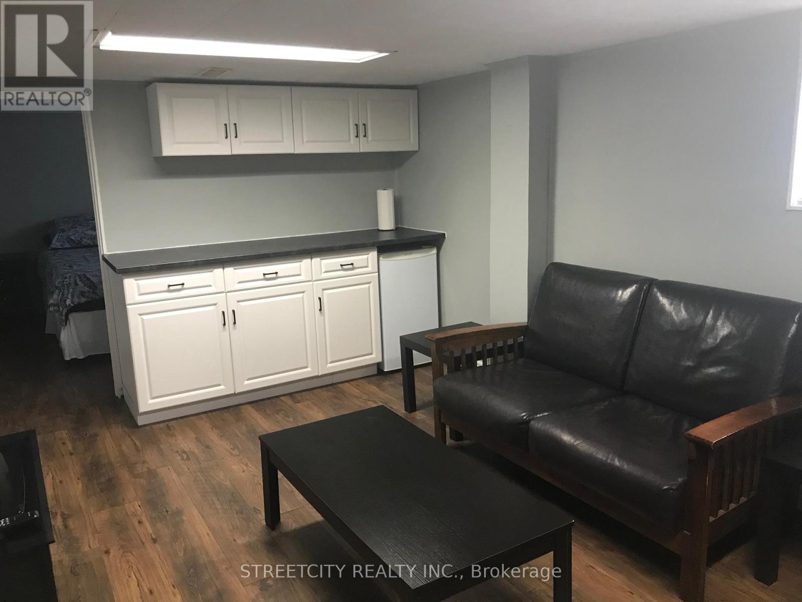 217 Kathleen Avenue, Sarnia, Ontario  N7T 1E1 - Photo 14 - X13209764