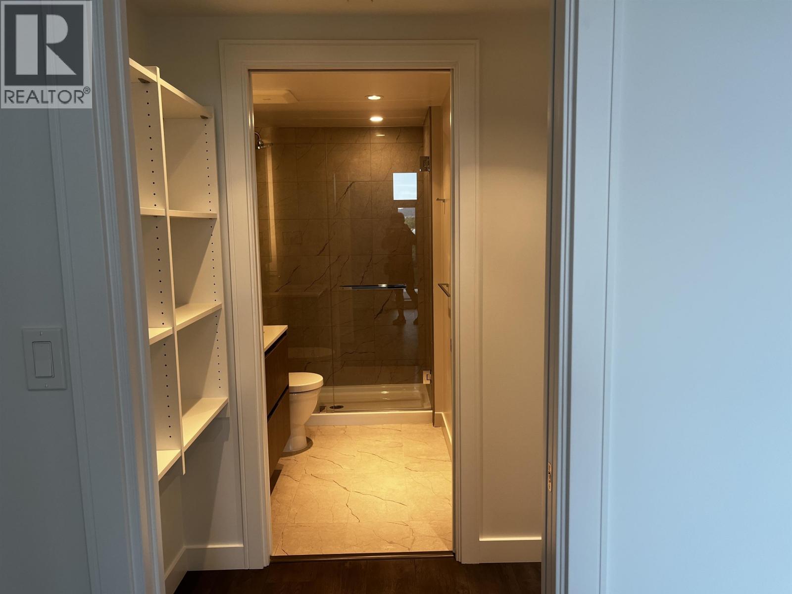 803 1500 Fern Street, North Vancouver, British Columbia  V7J 1H6 - Photo 3 - R3129392