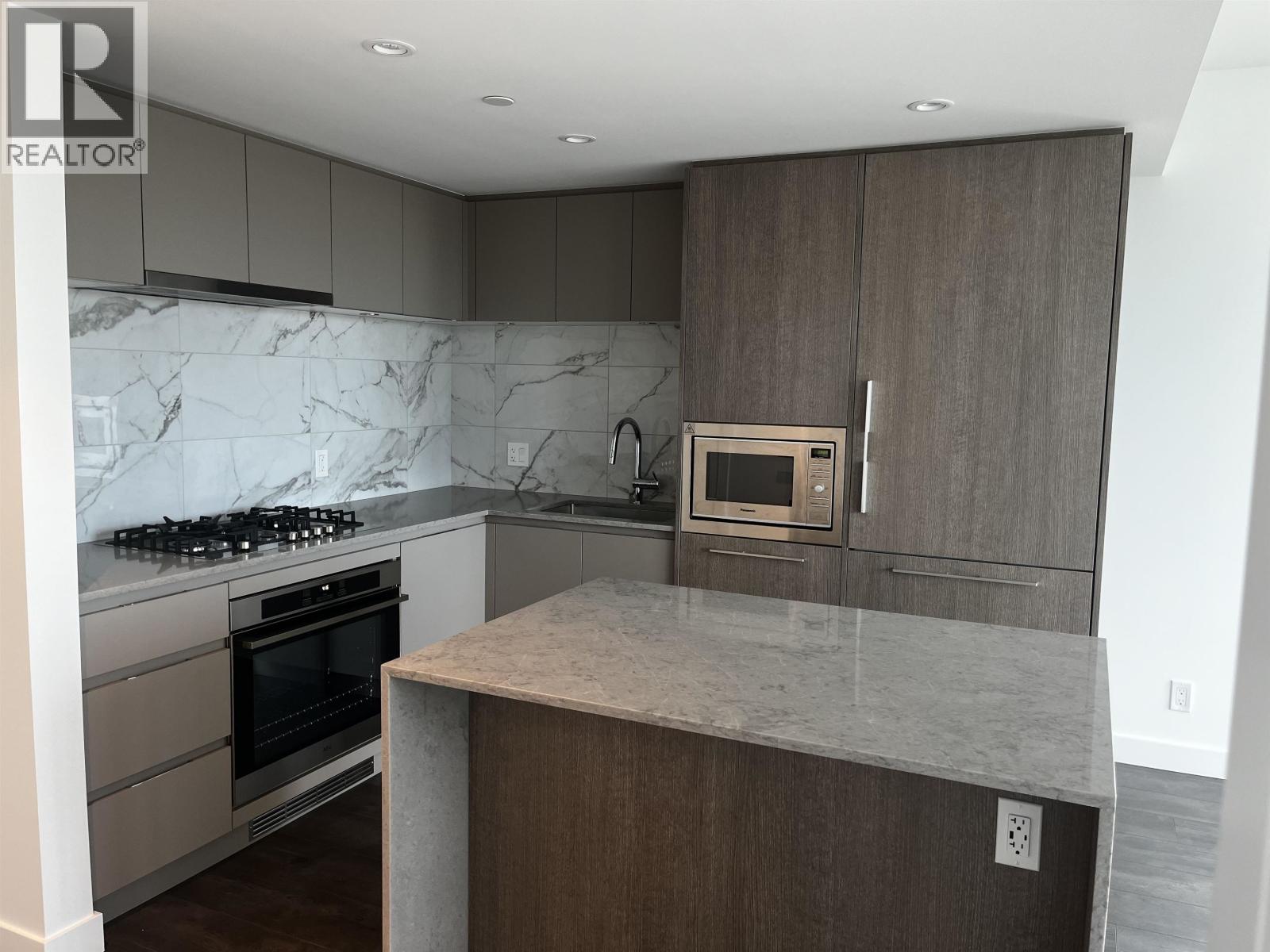 803 1500 Fern Street, North Vancouver, British Columbia  V7J 1H6 - Photo 6 - R3129392