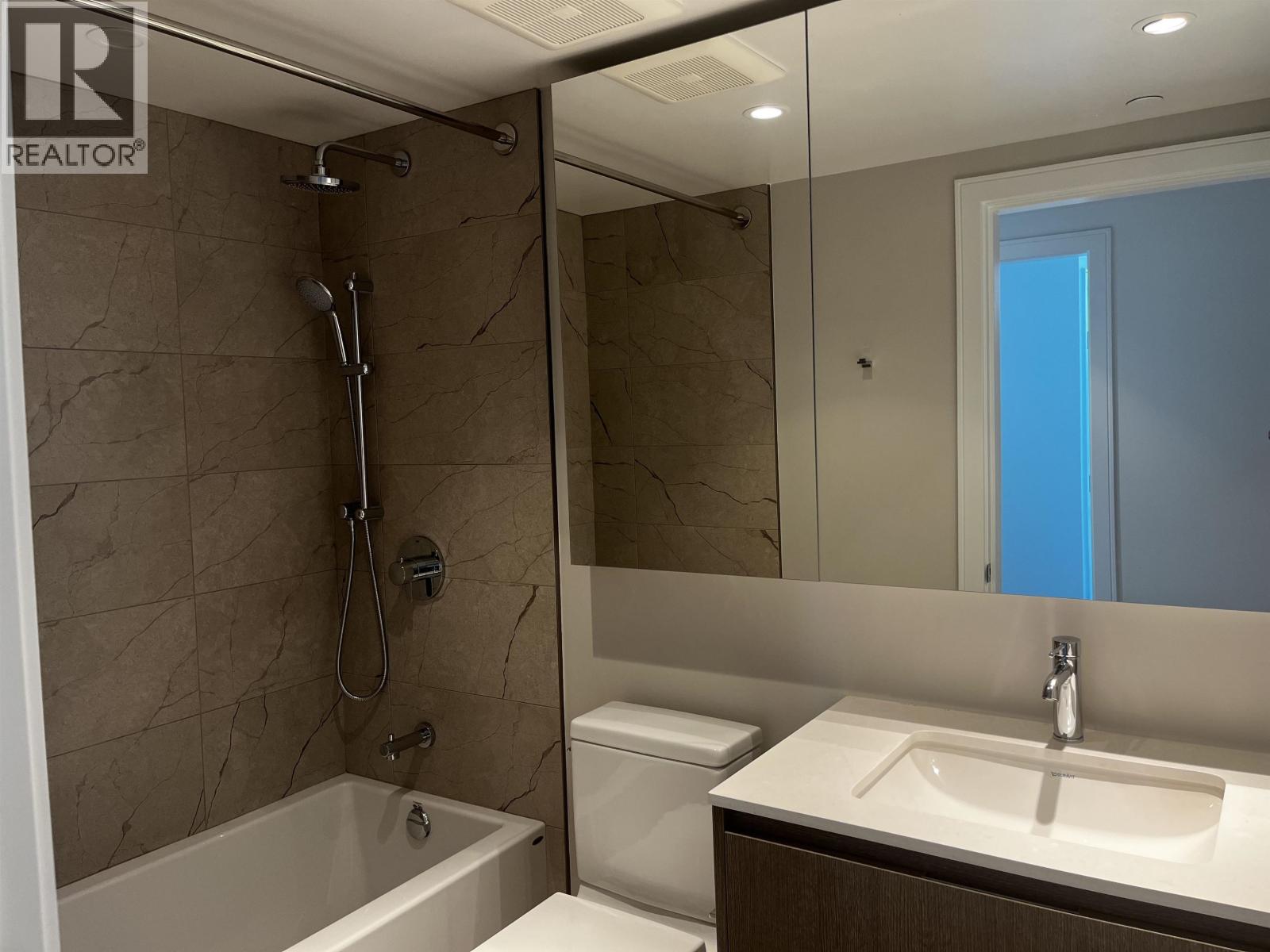 803 1500 Fern Street, North Vancouver, British Columbia  V7J 1H6 - Photo 9 - R3129392
