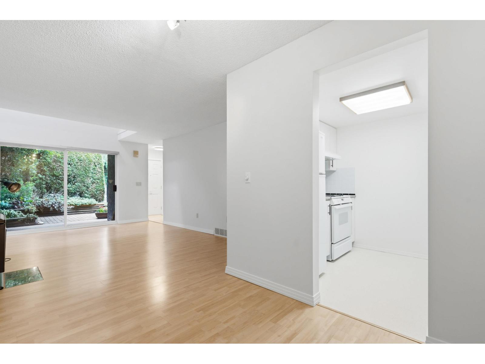 1216 34909 Old Yale Road, Abbotsford, British Columbia  V3G 2E7 - Photo 13 - R3128403