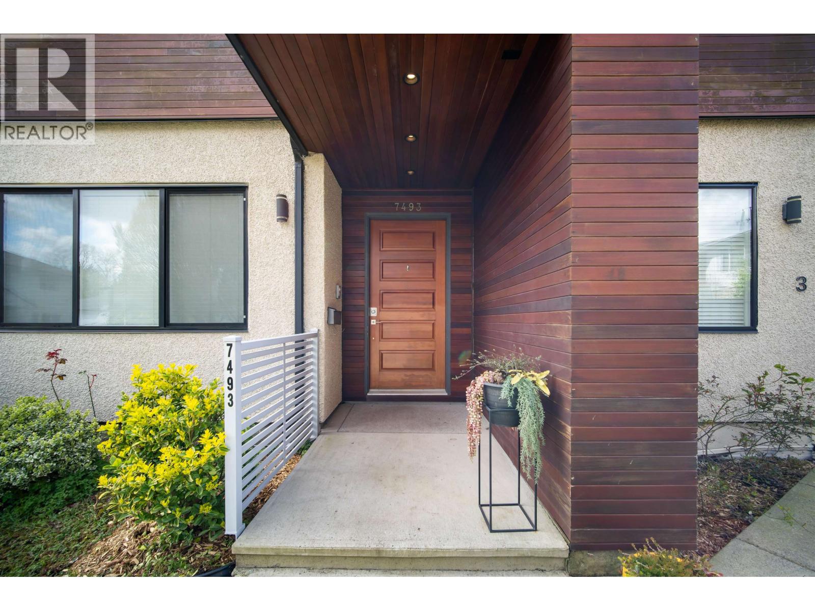 7493 Gatineau Place, Vancouver, British Columbia  V5S 2S3 - Photo 2 - R3129229
