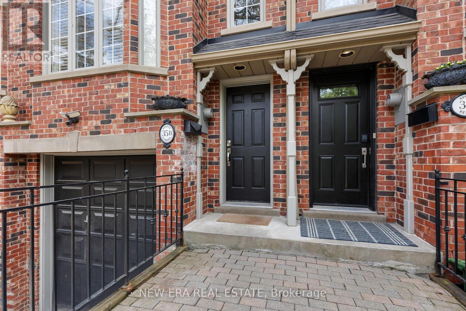 B - 35 Spruce Street, Toronto, Ontario  M5A 2H8 - Photo 4 - C13210892