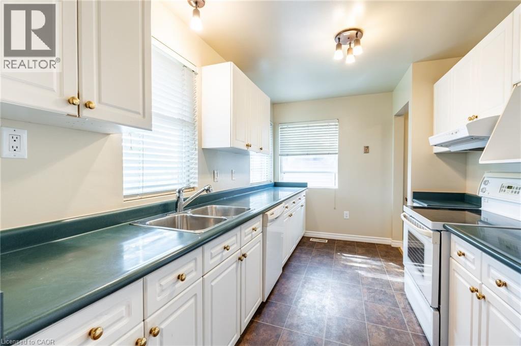 699 Rymal Road W, Hamilton, Ontario  L4B 2N9 - Photo 16 - 40834597