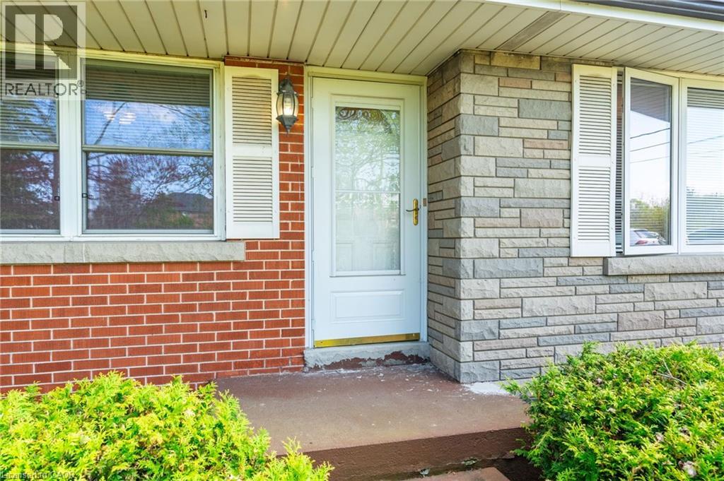 699 Rymal Road W, Hamilton, Ontario  L4B 2N9 - Photo 8 - 40834597