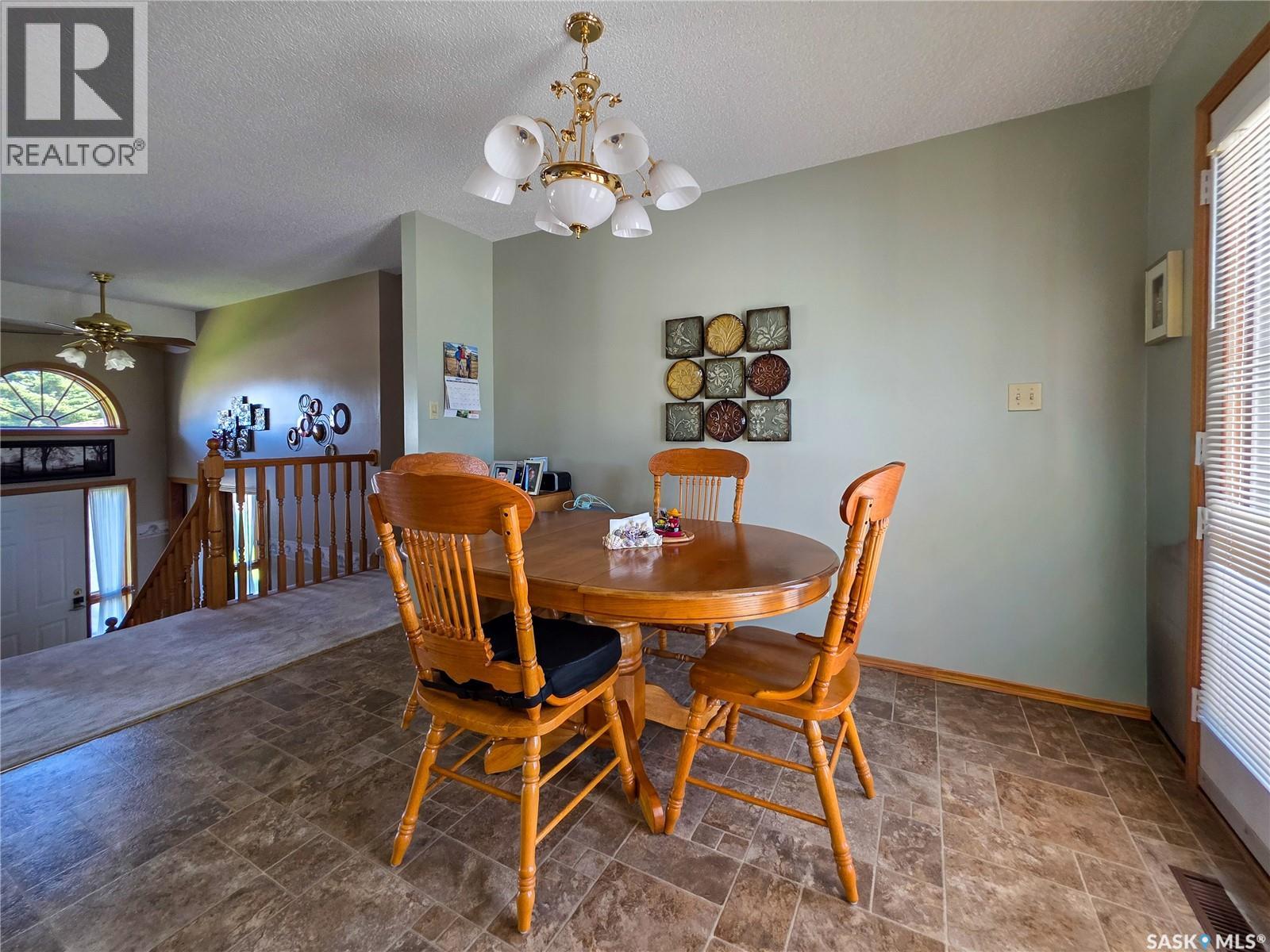 691 10th Avenue W, Melville, Saskatchewan  S0A 2P0 - Photo 21 - SK037455