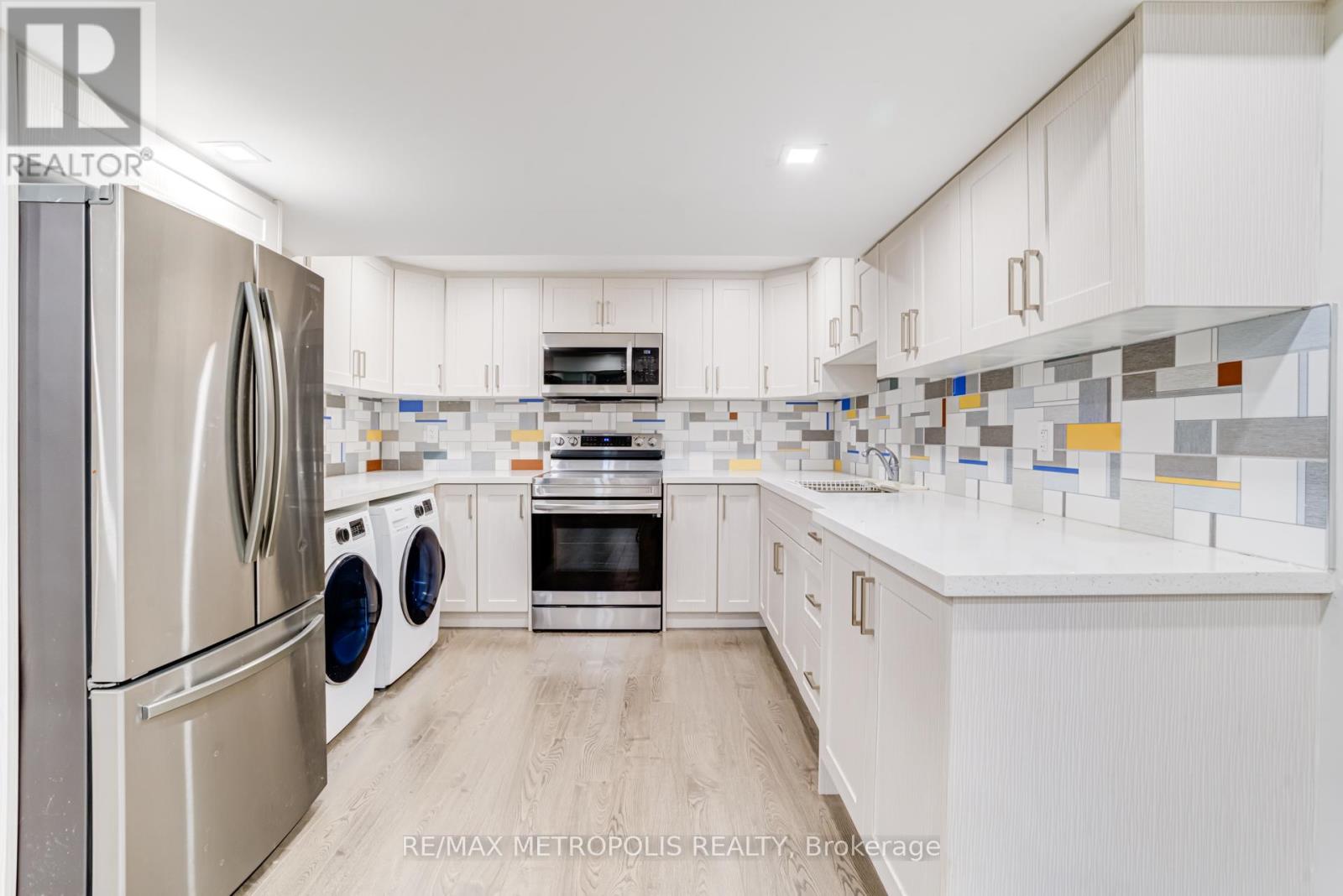 Bsmt - 33 Tweedie Crescent, Whitby, Ontario  L1P 1X4 - Photo 10 - E13210874