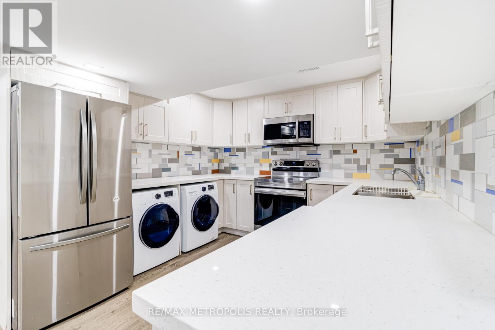Bsmt - 33 Tweedie Crescent, Whitby, Ontario  L1P 1X4 - Photo 9 - E13210874