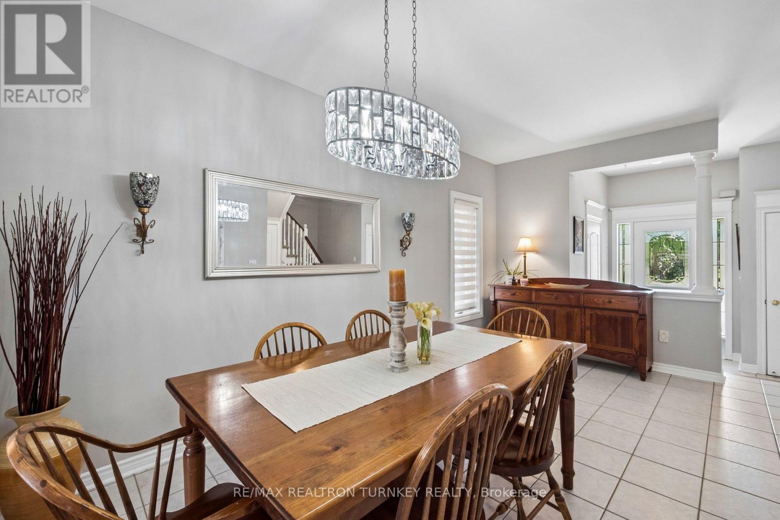 142 Denise Circle, Newmarket, Ontario  L3X 2K1 - Photo 11 - N13210912