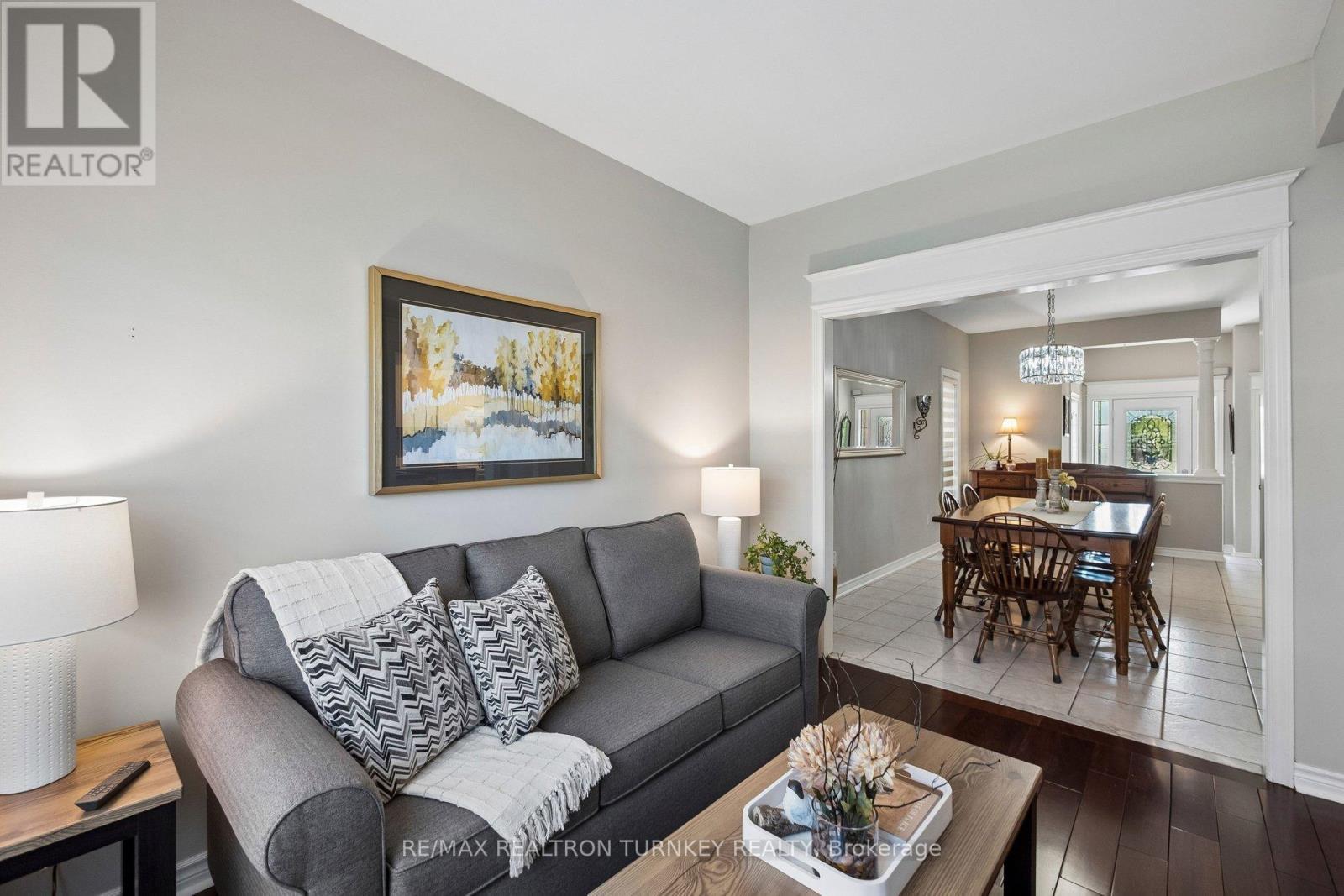 142 Denise Circle, Newmarket, Ontario  L3X 2K1 - Photo 12 - N13210912