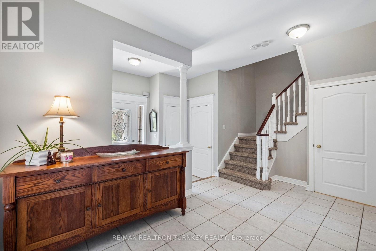 142 Denise Circle, Newmarket, Ontario  L3X 2K1 - Photo 8 - N13210912