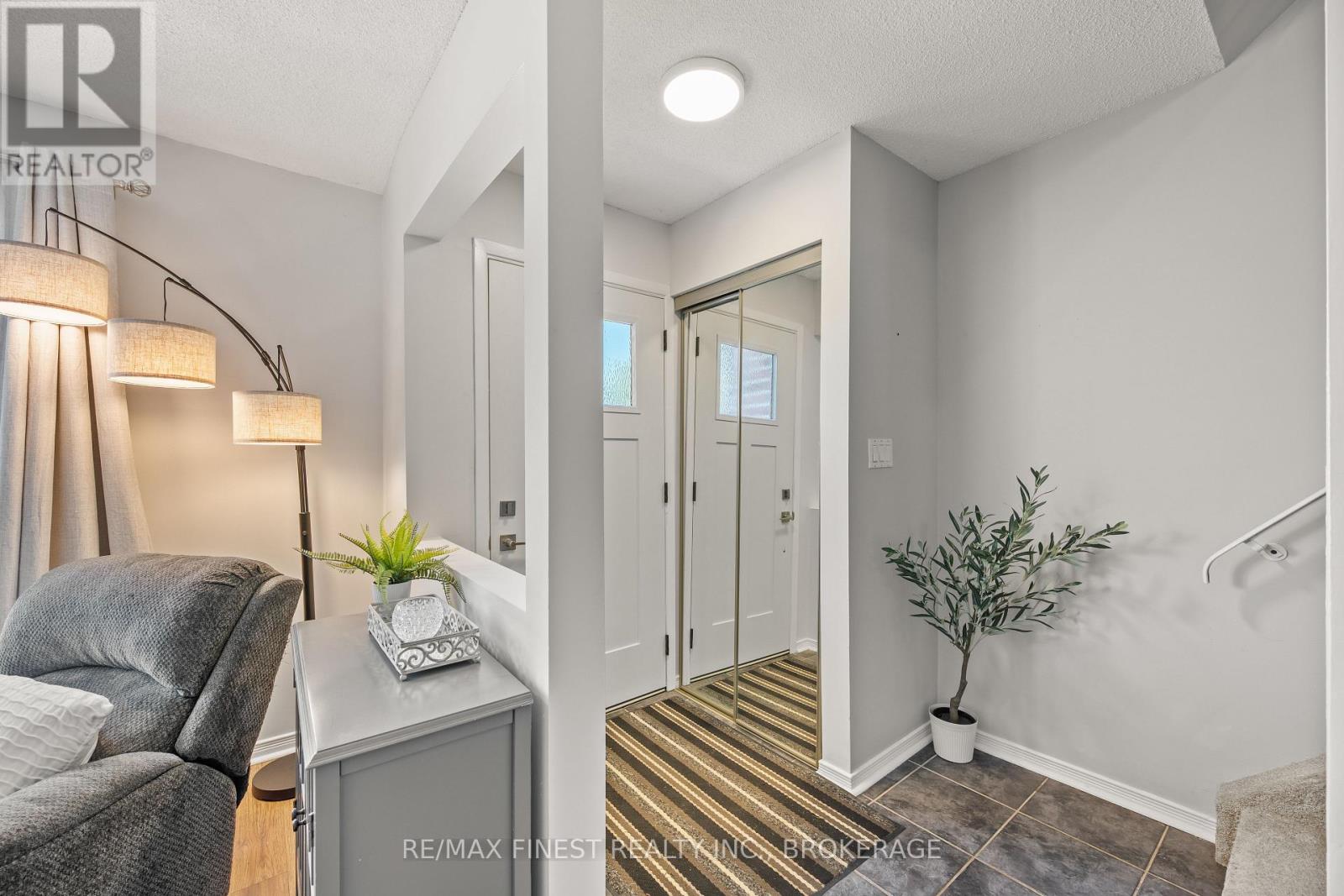 1066 Pinewood Place, Kingston, Ontario K7P 1L1 - Photo 5 - X13211042