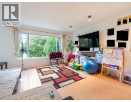 <div class="price">$1,399,900</div> 2216 E 41st Avenue, Vancouver<br><div style="margin-bottom:8px;"><small>Royal Pacific Realty Corp.</small></div><div class='bed_bath'>4 Bed | 2 Bath</div>