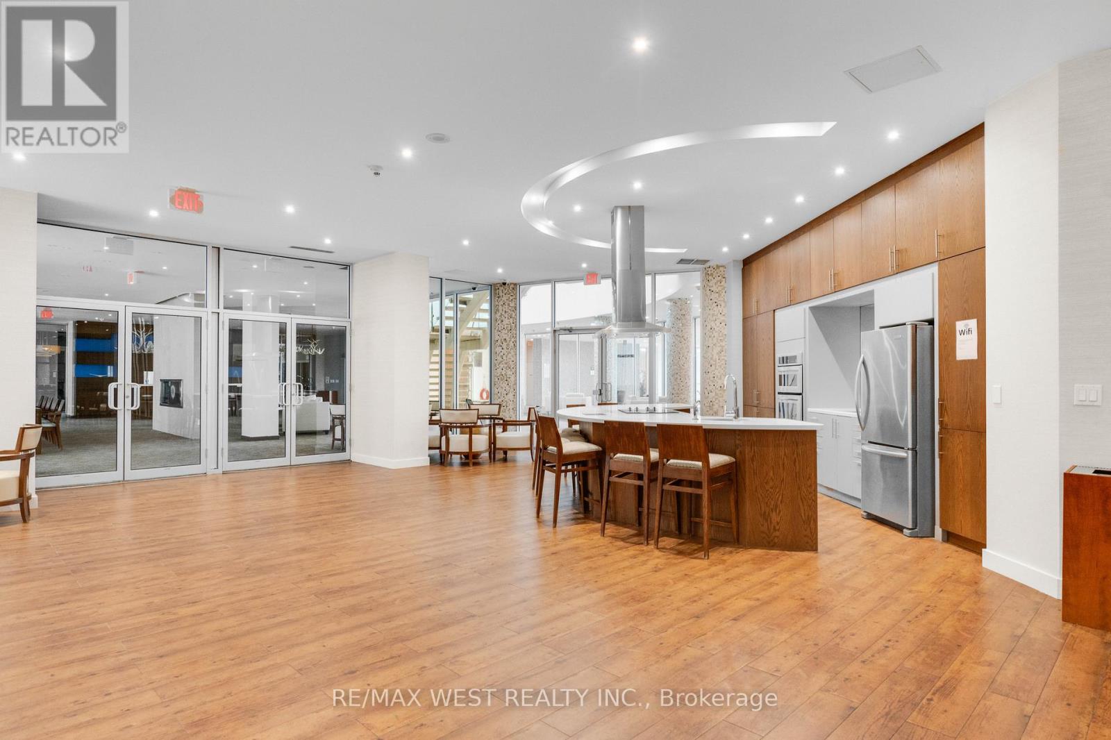 505 - 2240 Lake Shore Boulevard W, Toronto, Ontario  M8V 0B1 - Photo 13 - W13210810