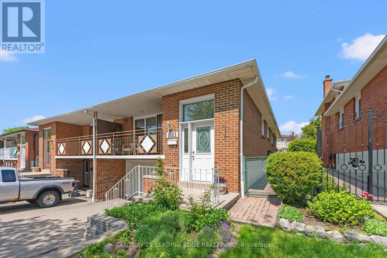 881 Blairholm Avenue, Mississauga, Ontario  L5C 1G5 - Photo 10 - W13210832