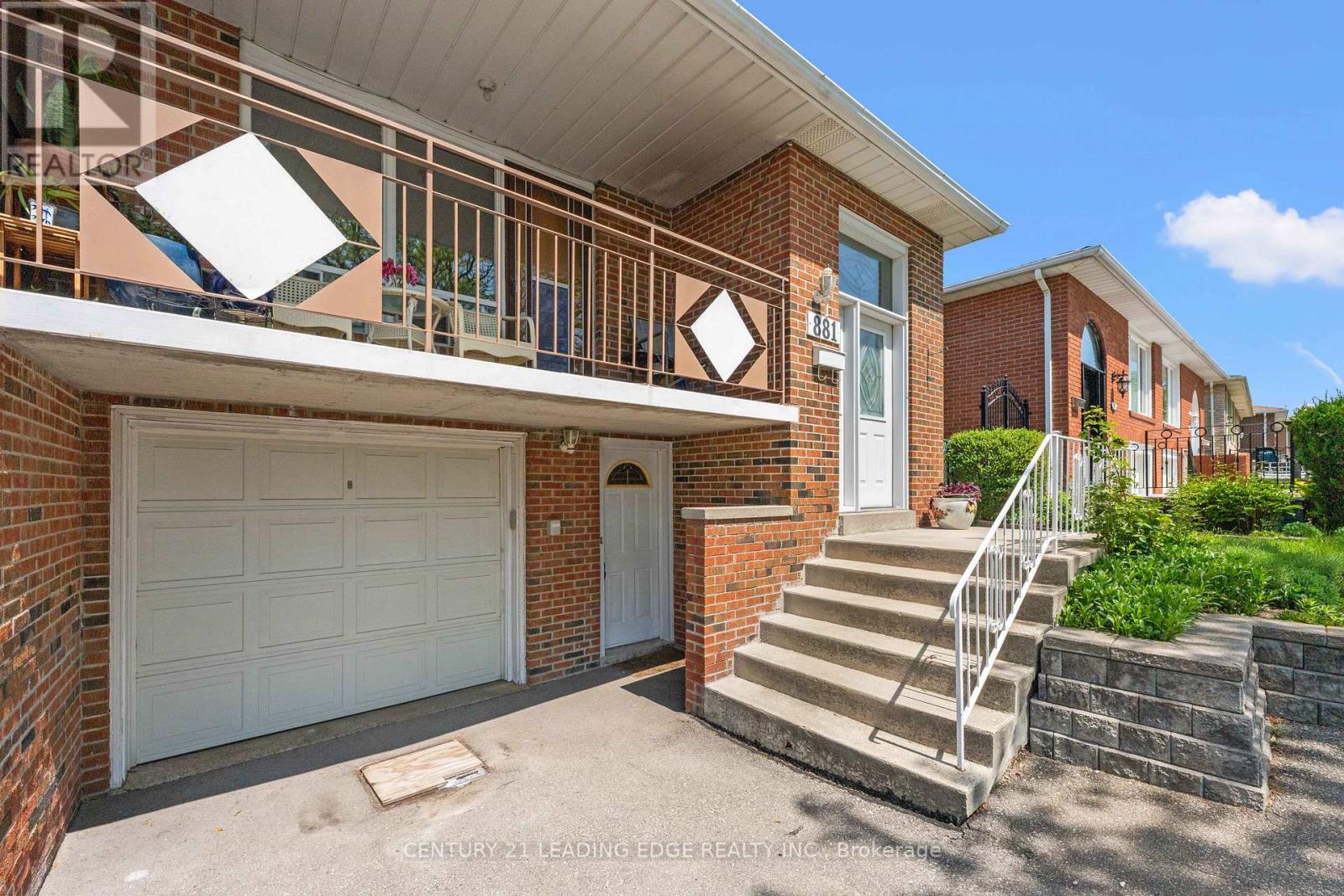 881 Blairholm Avenue, Mississauga, Ontario  L5C 1G5 - Photo 11 - W13210832