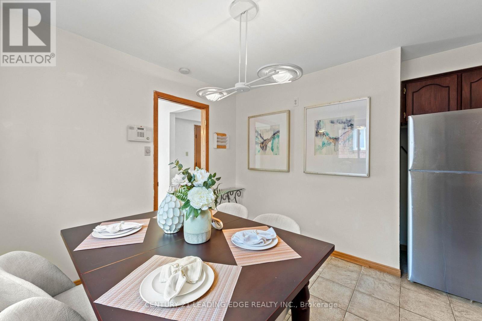 881 Blairholm Avenue, Mississauga, Ontario  L5C 1G5 - Photo 24 - W13210832