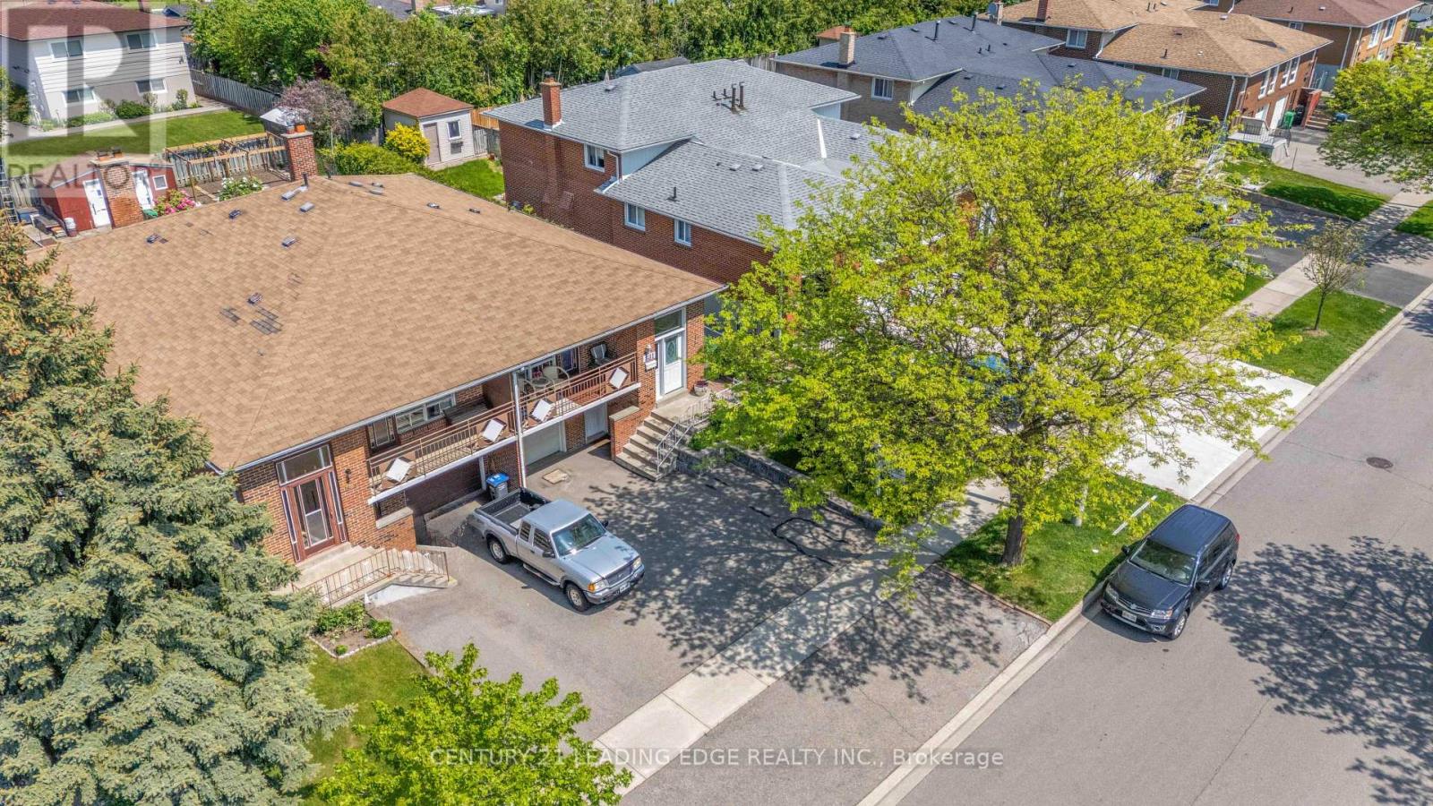 881 Blairholm Avenue, Mississauga, Ontario  L5C 1G5 - Photo 3 - W13210832