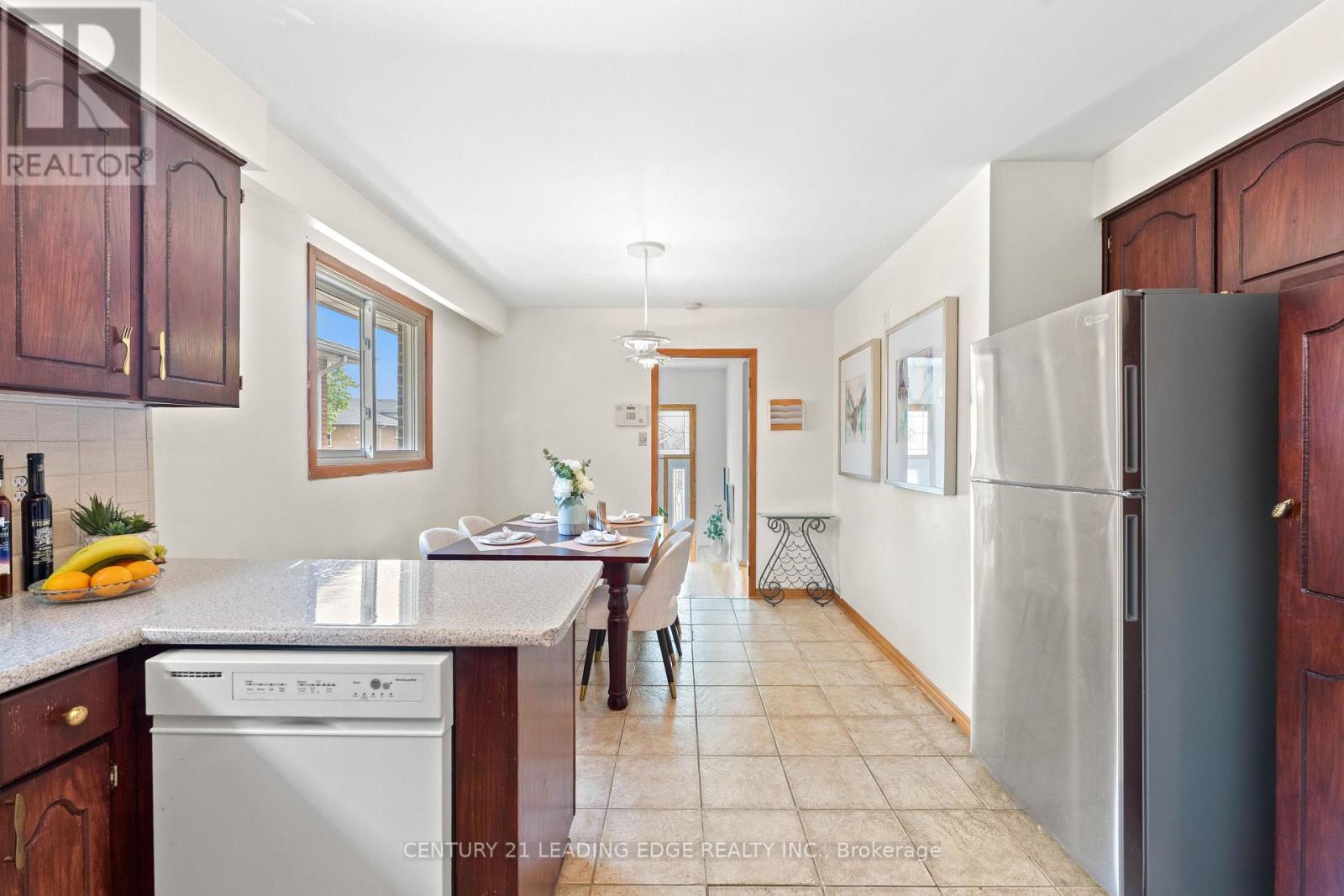 881 Blairholm Avenue, Mississauga, Ontario  L5C 1G5 - Photo 30 - W13210832