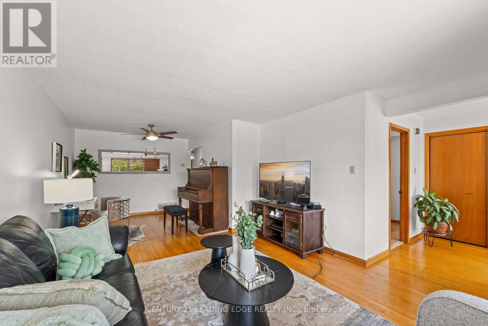 881 Blairholm Avenue, Mississauga, Ontario  L5C 1G5 - Photo 35 - W13210832