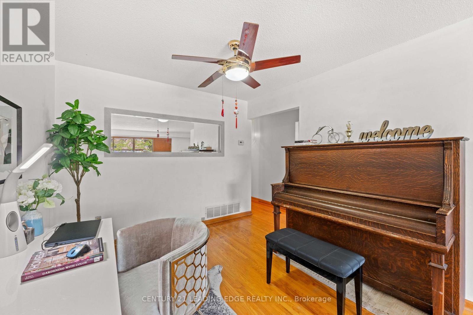 881 Blairholm Avenue, Mississauga, Ontario  L5C 1G5 - Photo 42 - W13210832