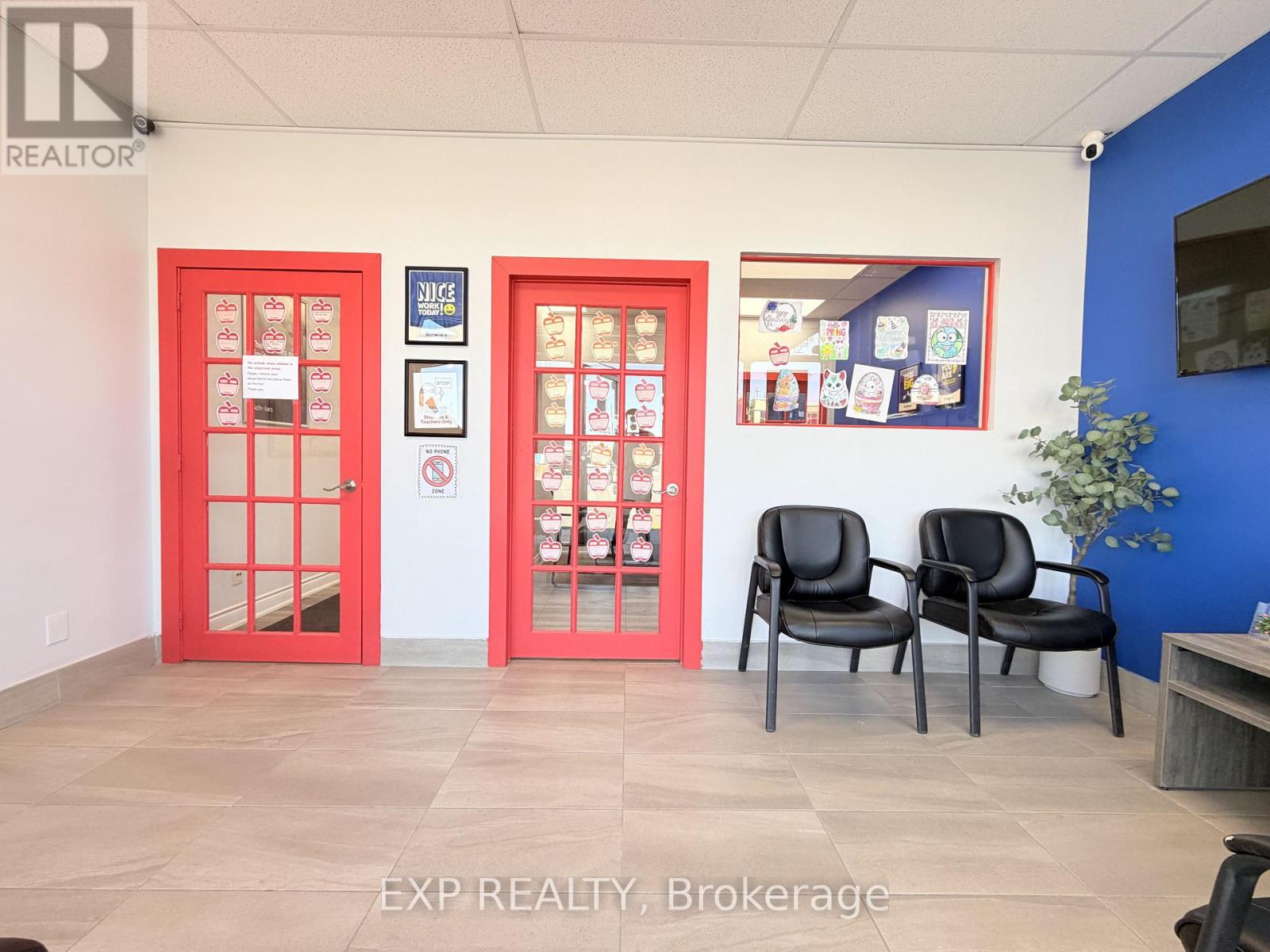 B-5 - 3450 Dundas Street, Burlington, Ontario  L7M 4B8 - Photo 3 - W13210936