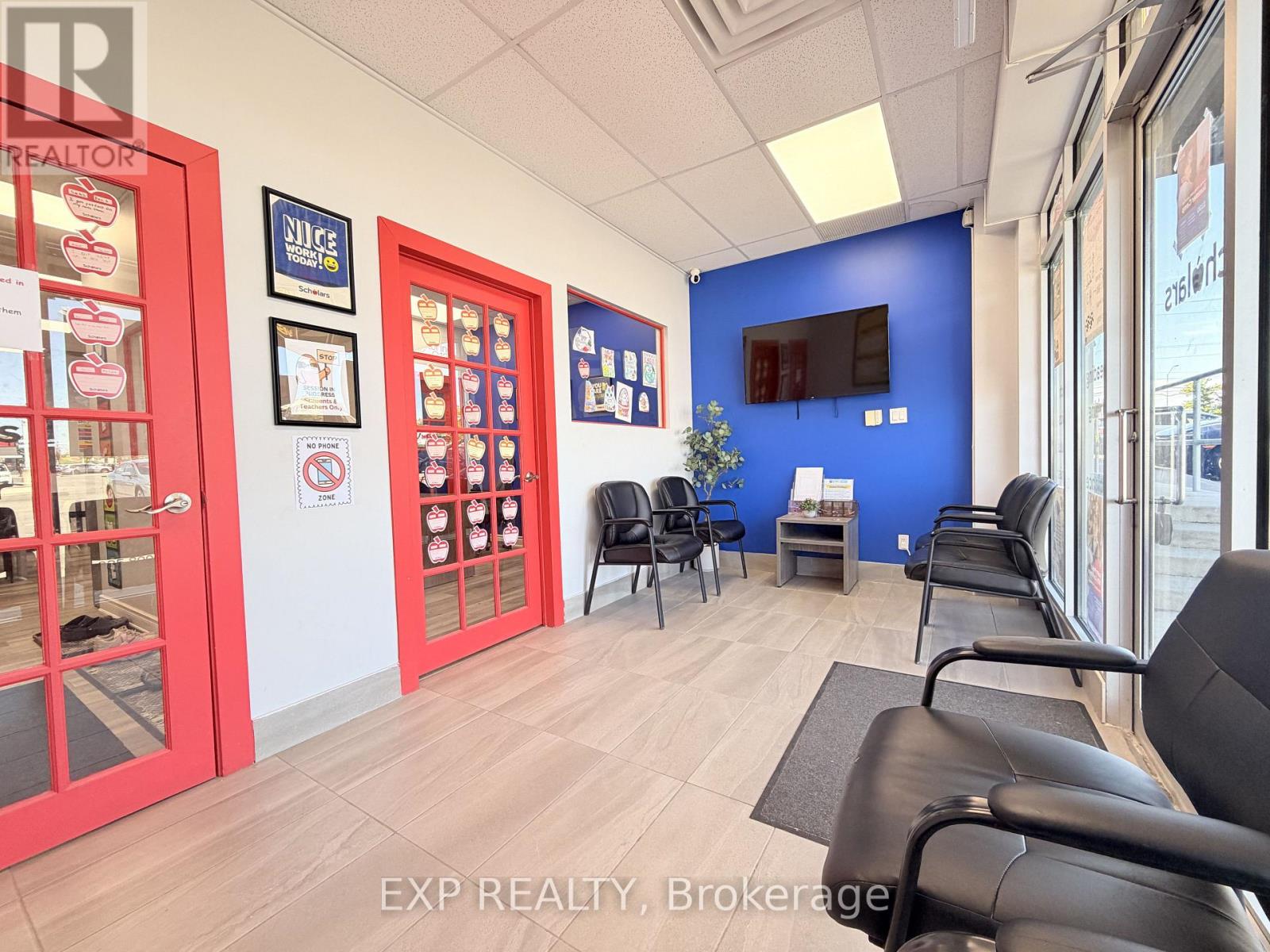 B-5 - 3450 Dundas Street, Burlington, Ontario  L7M 4B8 - Photo 4 - W13210936