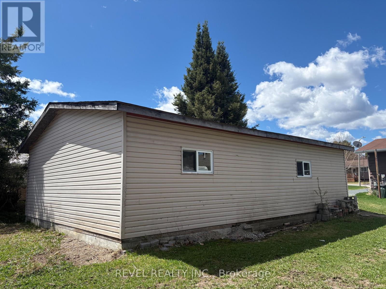 300 Fifteenth Avenue, Cochrane, Ontario  P0L 1C0 - Photo 5 - T13211106