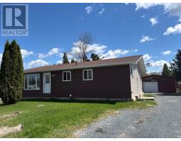 300 FIFTEENTH AVENUE, Cochrane, Ontario
