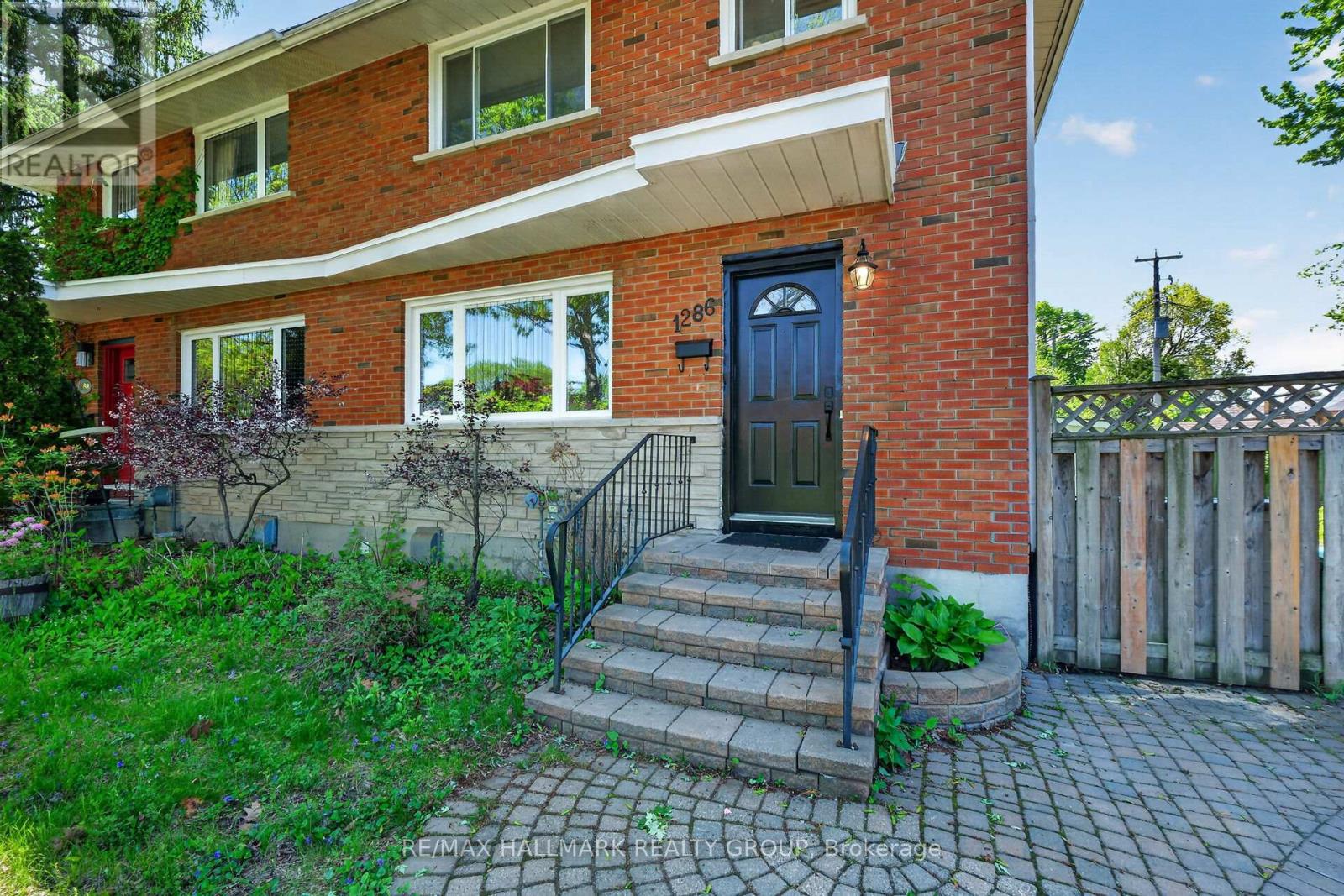 1286 Bonnie Crescent, Ottawa, Ontario  K2C 2A2 - Photo 3 - X13210984