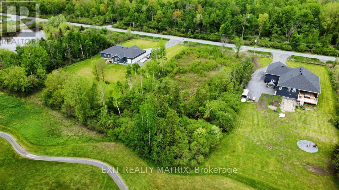 11980 Armstrong Road, North Dundas, Ontario K0C 1K0 - Photo 3 - X13211048