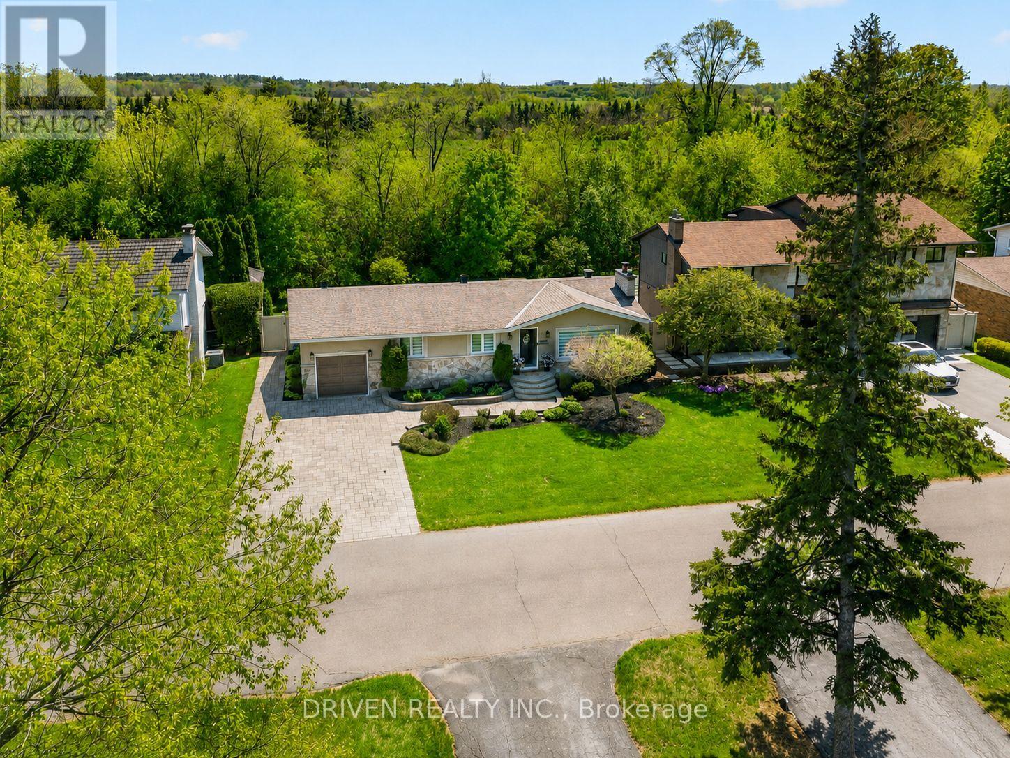 50 Aero Drive, Ottawa, Ontario  K2H 5E4 - Photo 2 - X13211104