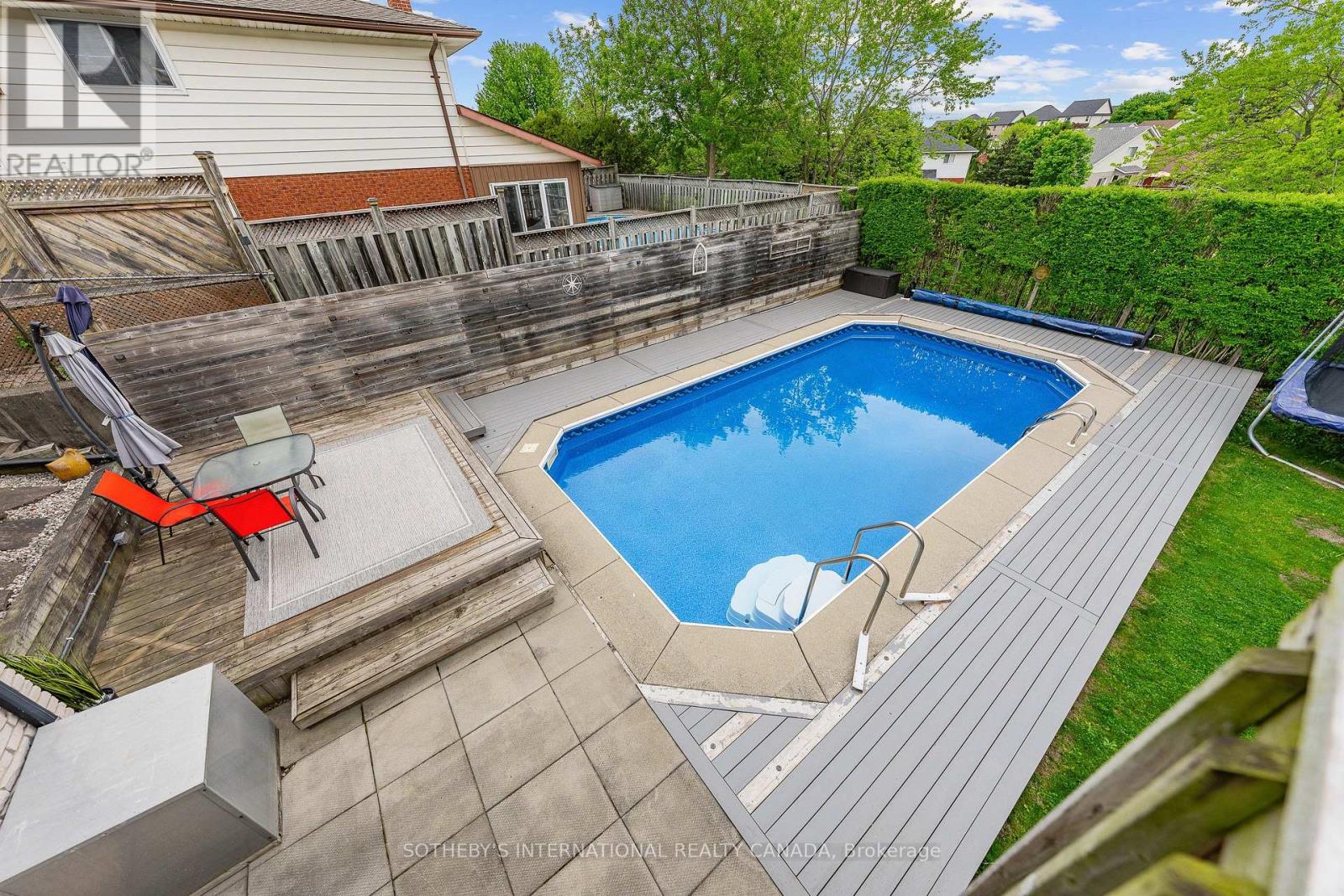 145 Westchester Drive, Kitchener, Ontario  N2B 3L6 - Photo 38 - X13210622