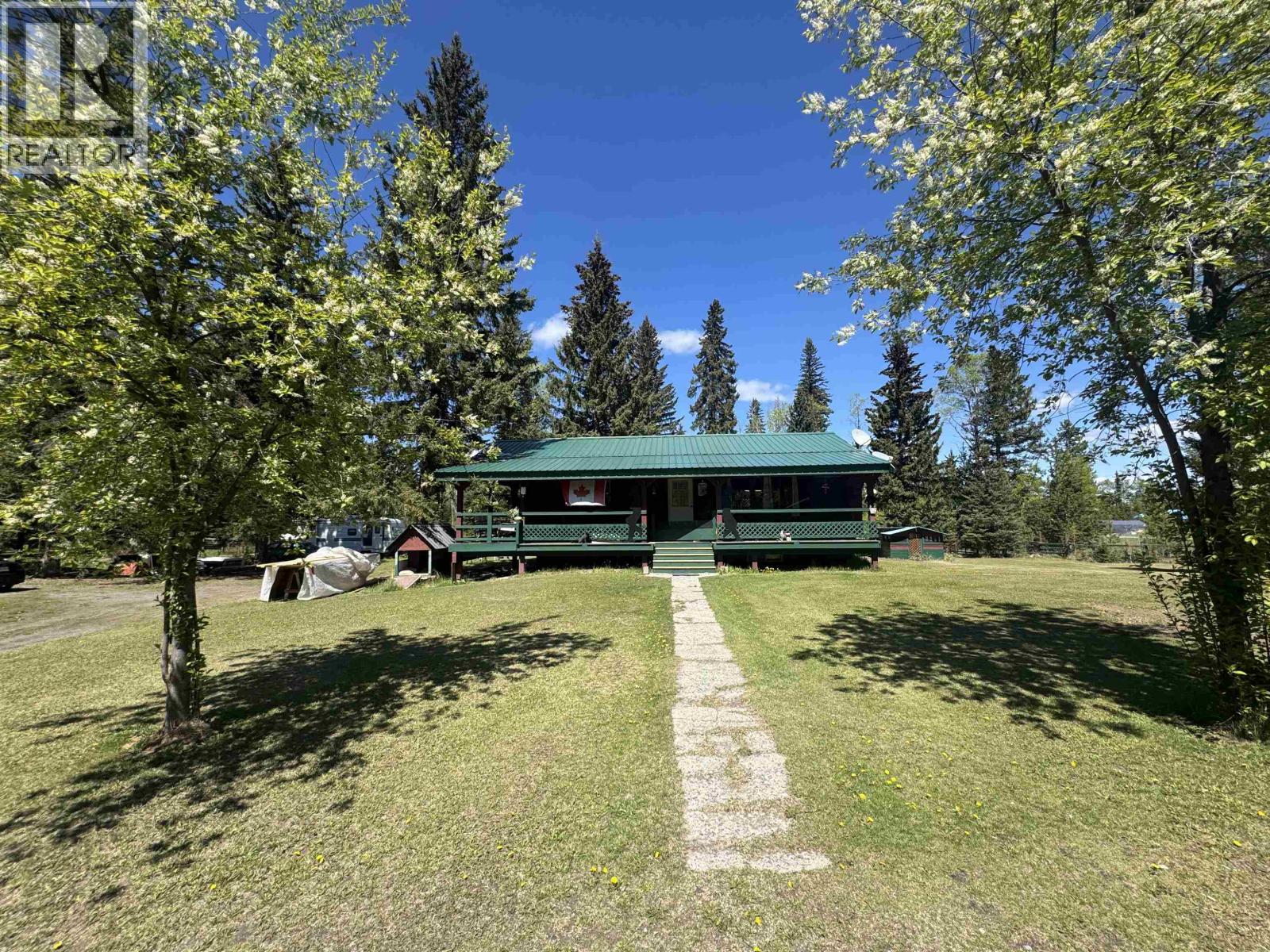 6265 HORSE LAKE ROAD, Horse Lake, British Columbia