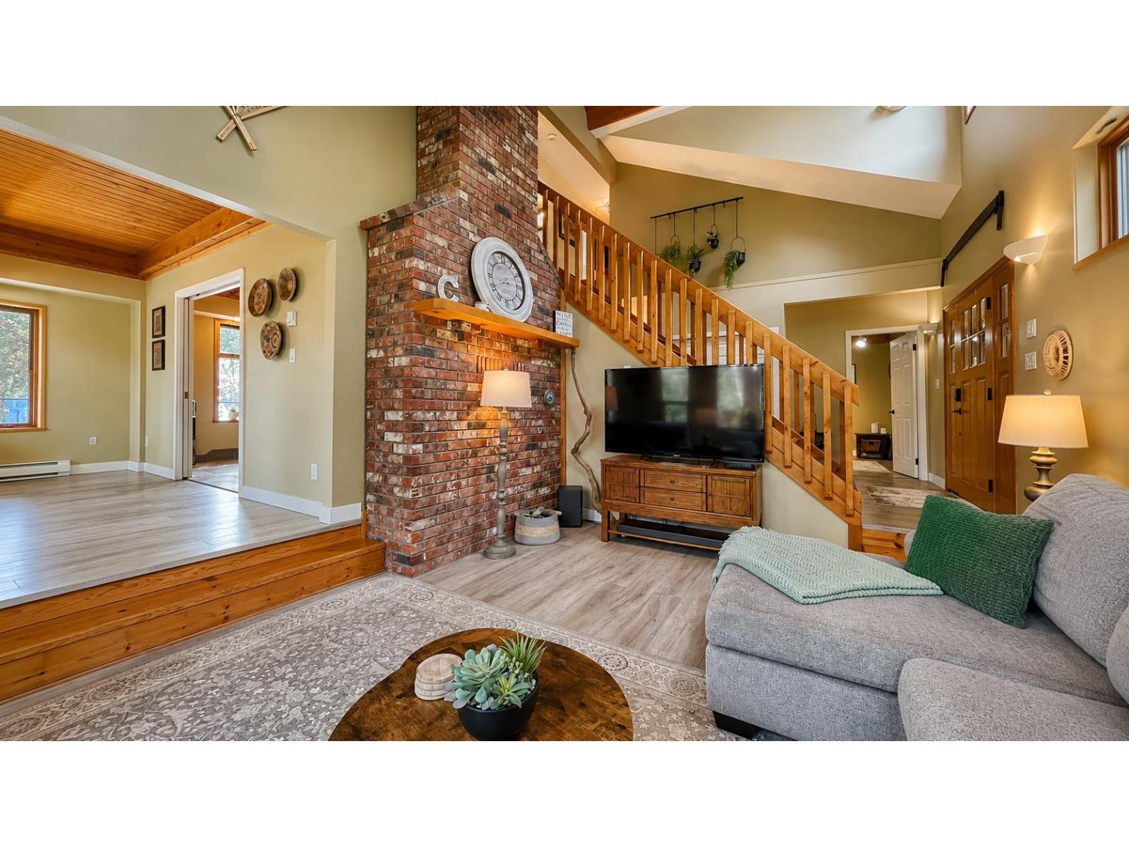 32744 Richards Avenue, Mission, British Columbia  V2V 7E7 - Photo 16 - R3111637