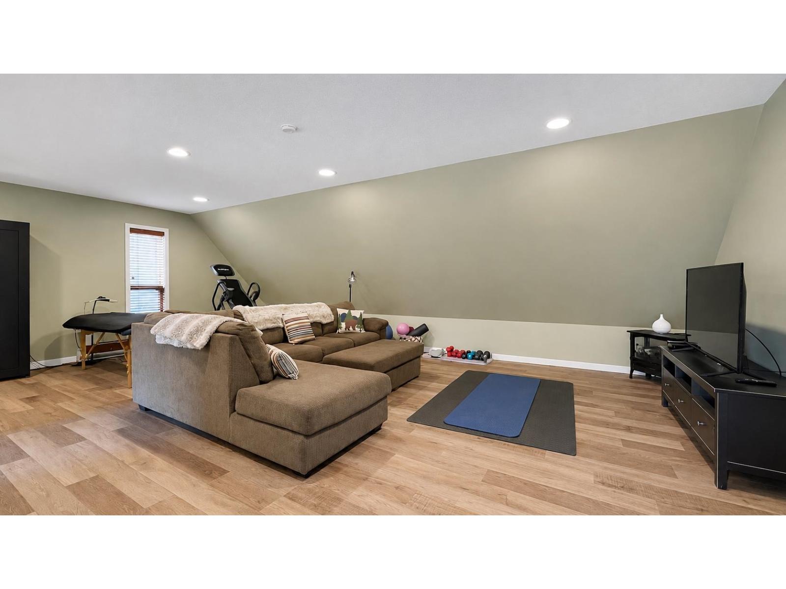 32744 Richards Avenue, Mission, British Columbia  V2V 7E7 - Photo 28 - R3111637