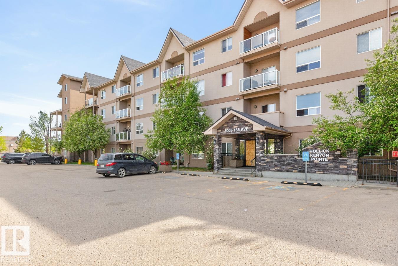 #320 5005 165 Av NW, Edmonton, Alberta  T5Y 0L8 - Photo 2 - E4490536