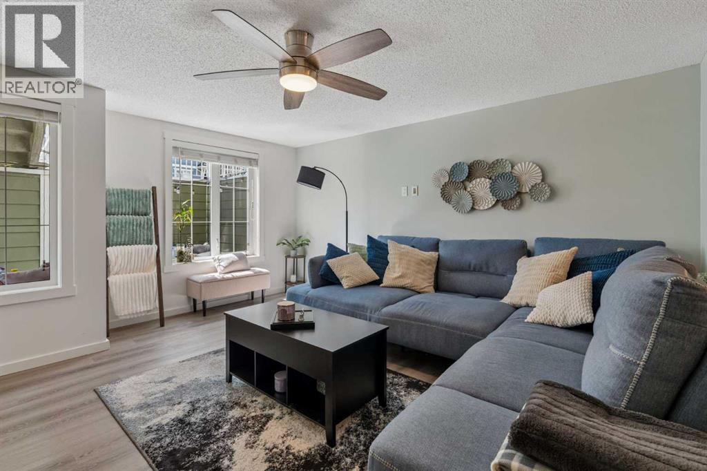 202 Auburn Bay Circle Se, Calgary, Alberta  T3M 1S7 - Photo 4 - A2314268