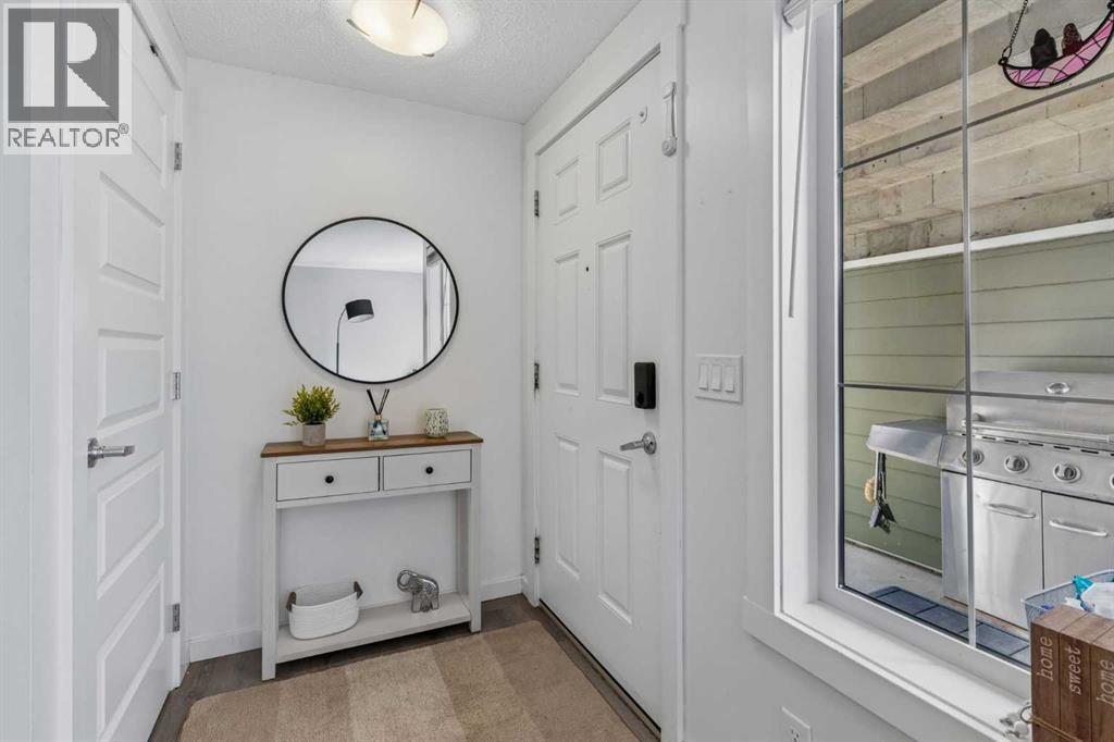 202 Auburn Bay Circle Se, Calgary, Alberta  T3M 1S7 - Photo 2 - A2314268