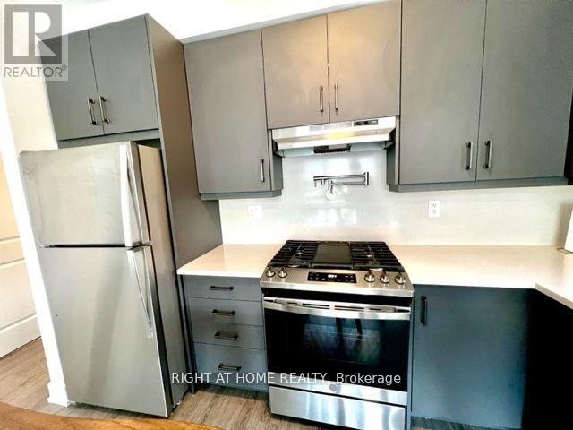 16 - 12868 Yonge Street W, Richmond Hill, Ontario  L4E 1J4 - Photo 2 - N12829742