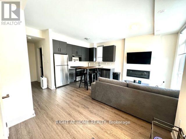 16 - 12868 YONGE STREET W, Richmond Hill, Ontario
